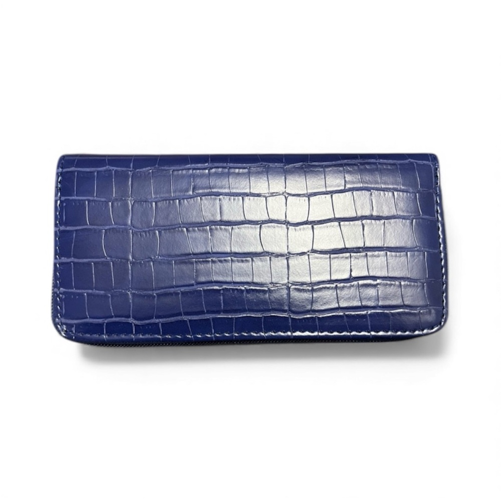 Chic Navy Crocodile-Embossed Wallet